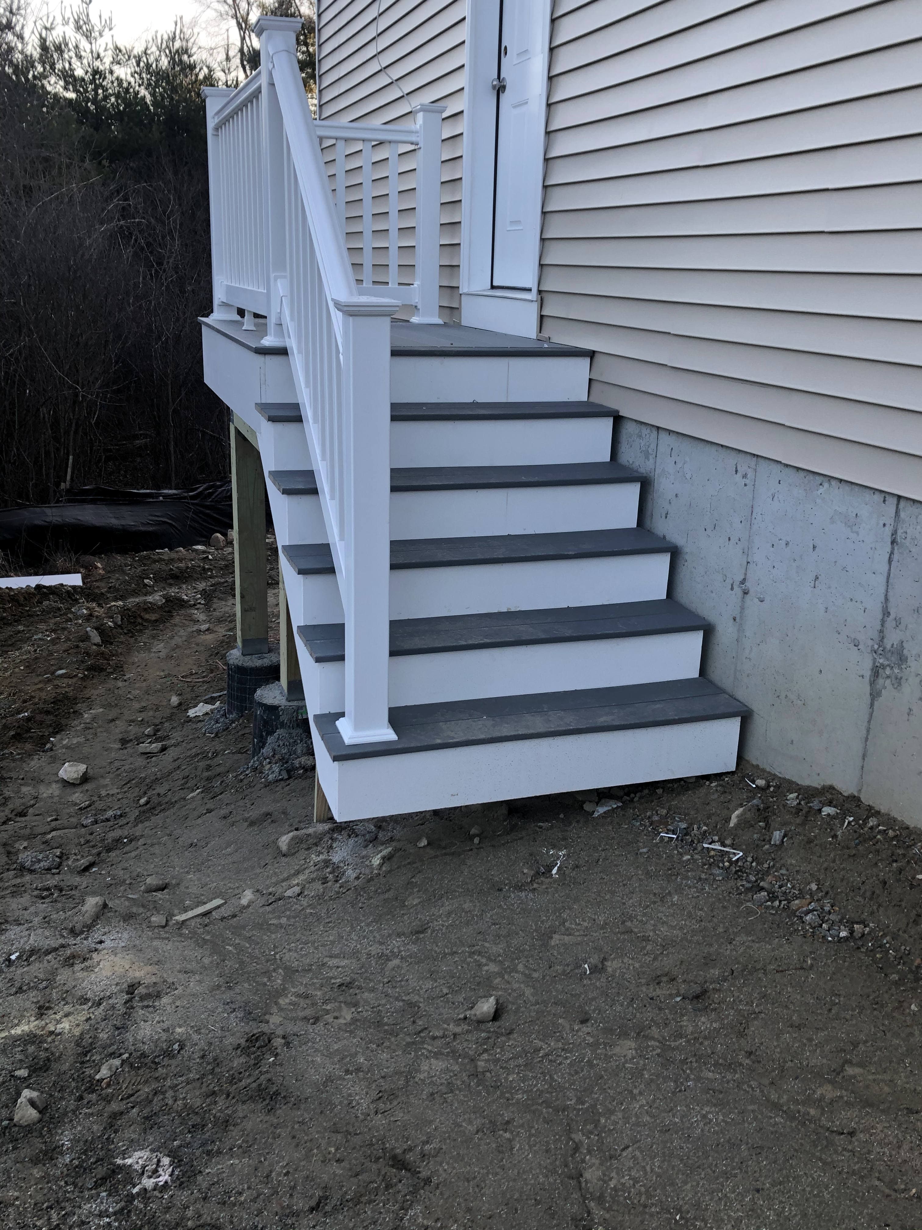 decks-contractor-blackstone-massachusetts-ofir